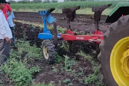 Pushpak Super Hydraulic Reversible Plough 