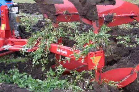 Pushpak Super Hydraulic Reversible Plough